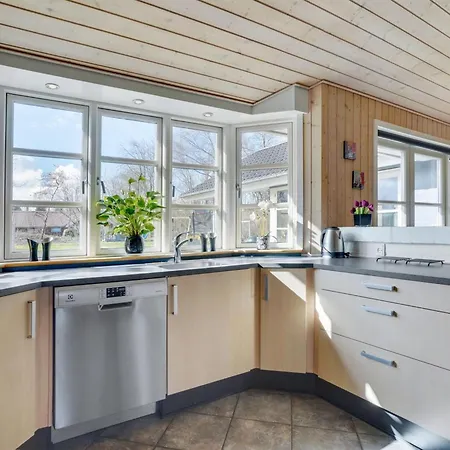 Esben - 11km From The Sea By Interhome Vakantiehuis *
